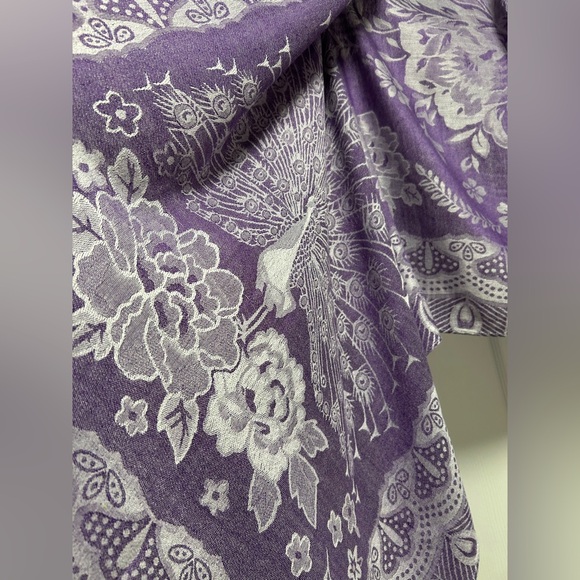 Cashmere Pashmina Scarf - Picture 9 of 14